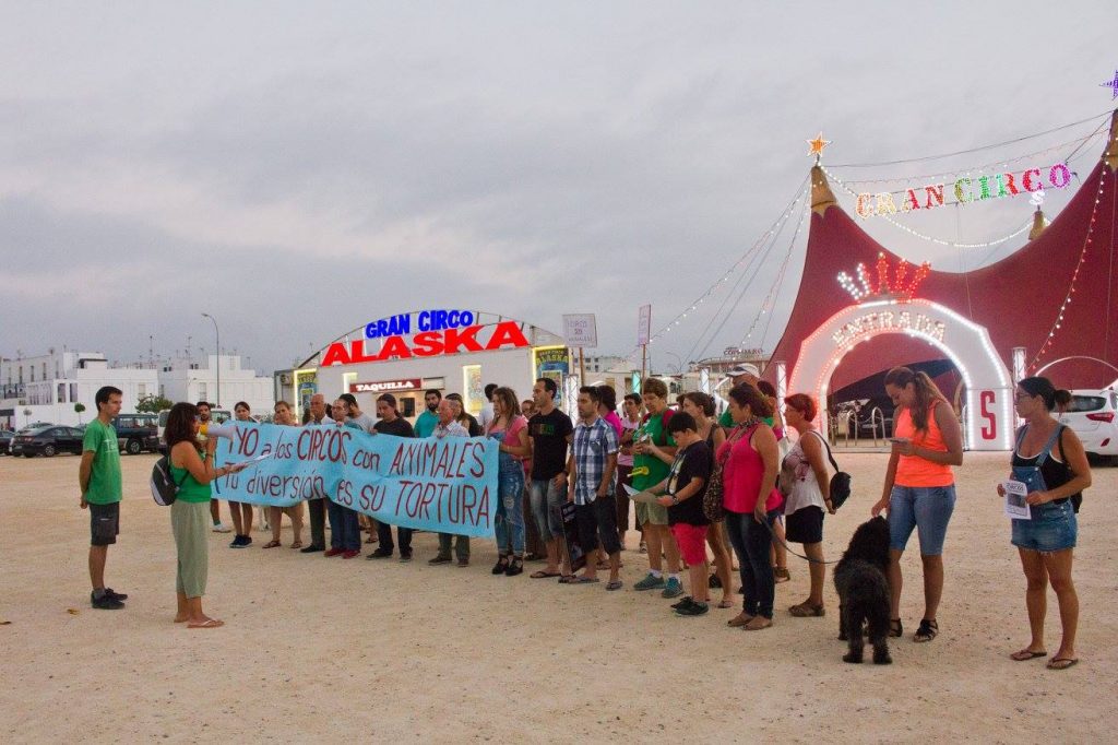 concentracion-circo-alaska-29-7-2016_2