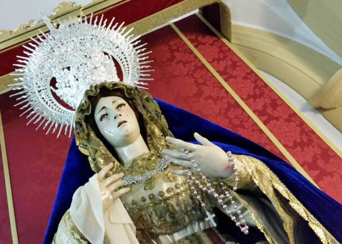 La nueva imagen de María mostrándose al culto. Foto: HDAD. HUERTO