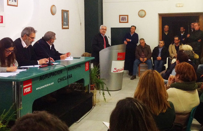 Un momento en el desarrollo de la asamblea donde se llevó a cabo la votación.